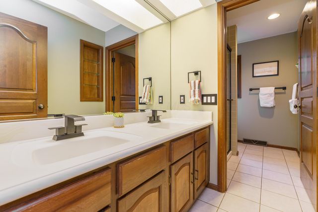 2484 Danvers Court, Columbus, OH 43220