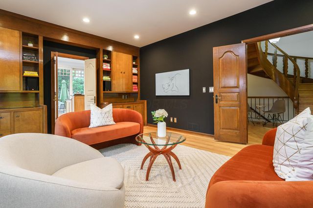 2484 Danvers Court, Columbus, OH 43220