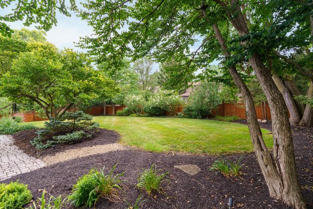 2484 Danvers Court, Columbus, OH 43220