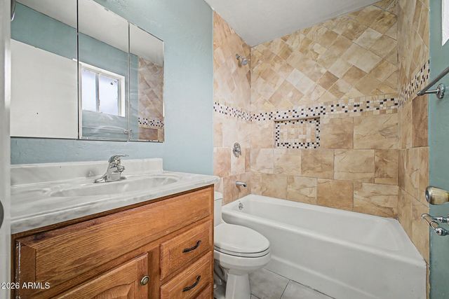 17801 N 8th Drive, Phoenix, AZ 85023