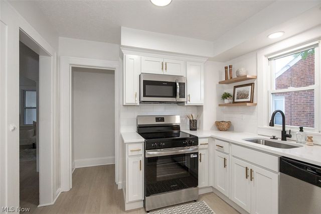 3704 W 140th Street, Cleveland, OH 44111