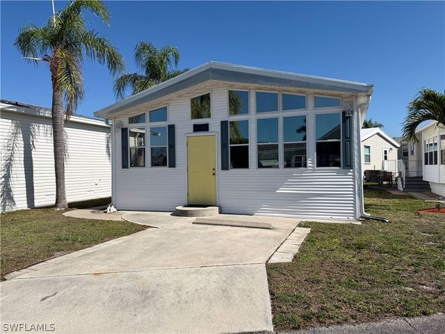 4740 Slash Pine WAY W, Estero, FL 33928