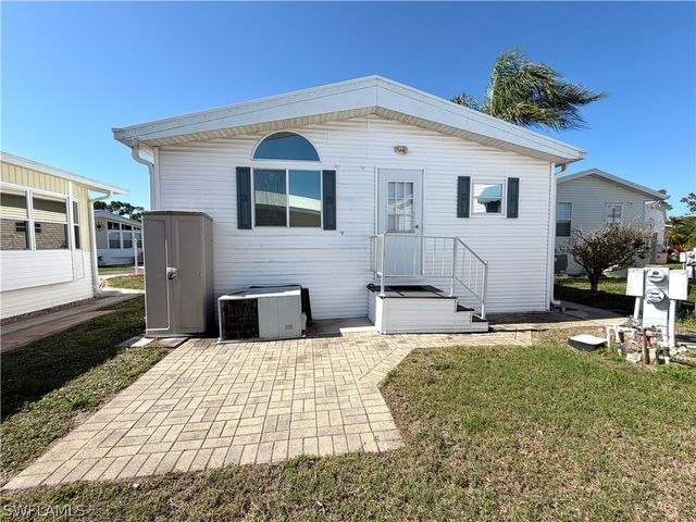 4740 Slash Pine WAY W, Estero, FL 33928