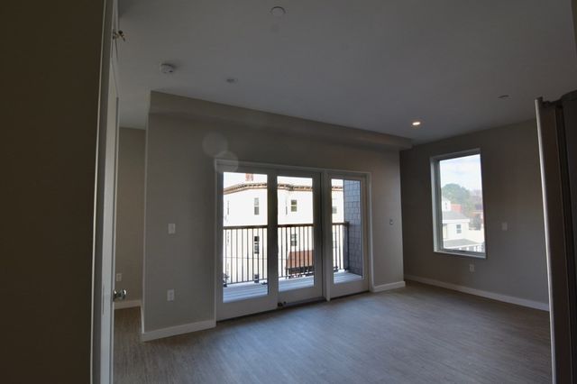 120 Savin Hill Ave 204, Boston, MA 02125