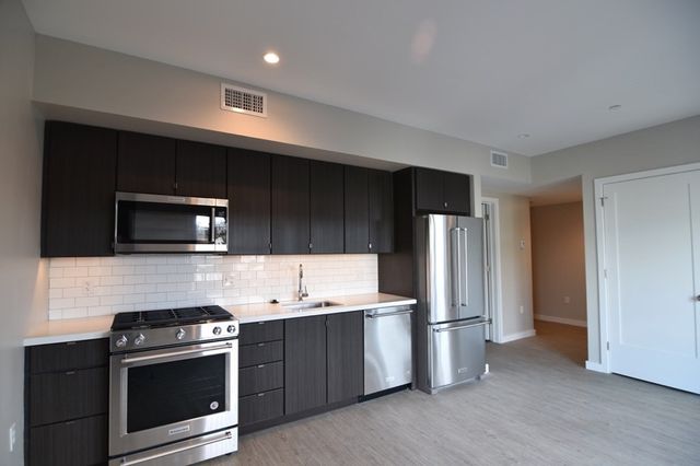 120 Savin Hill Ave 204, Boston, MA 02125