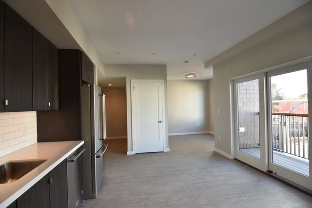 120 Savin Hill Ave 204, Boston, MA 02125