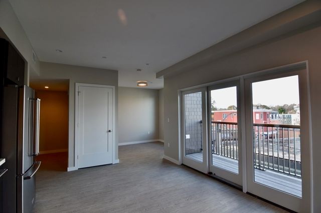 120 Savin Hill Ave 204, Boston, MA 02125