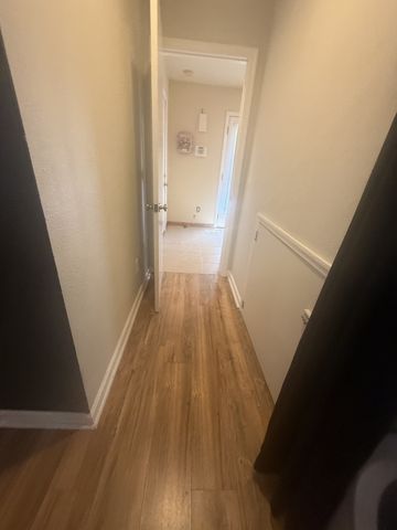 204 W Due West Ave Apt B, Madison, TN 37115