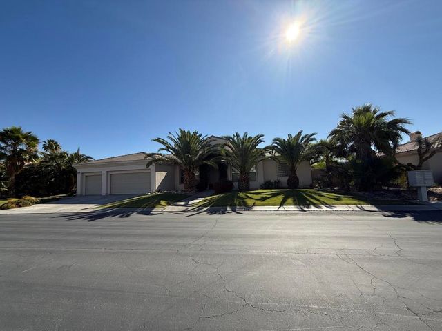 49820 Althea Drive, La Quinta, CA 92253