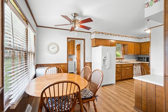 705 Dow Dr, Shelbyville, TN 37160