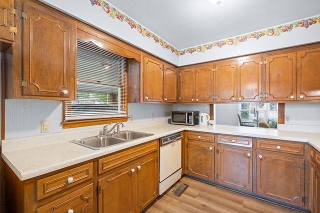 705 Dow Dr, Shelbyville, TN 37160