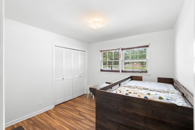 705 Dow Dr, Shelbyville, TN 37160