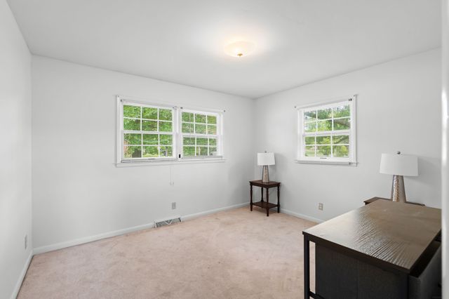 705 Dow Dr, Shelbyville, TN 37160