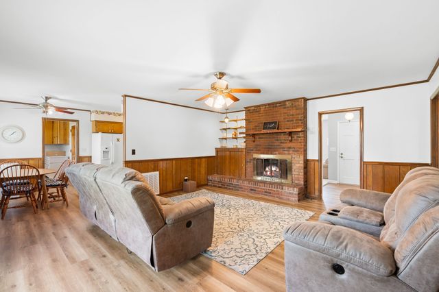 705 Dow Dr, Shelbyville, TN 37160