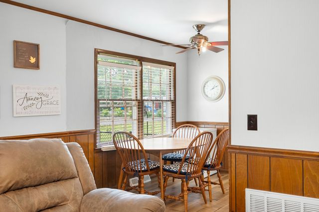 705 Dow Dr, Shelbyville, TN 37160
