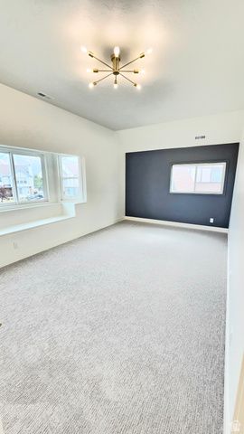 1972 E EVERLEIGH CIR, Sandy, UT 84093