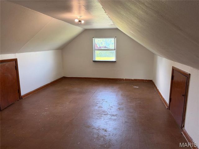 1246 Spring Drive, Herculaneum, MO 63048