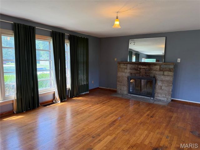 1246 Spring Drive, Herculaneum, MO 63048