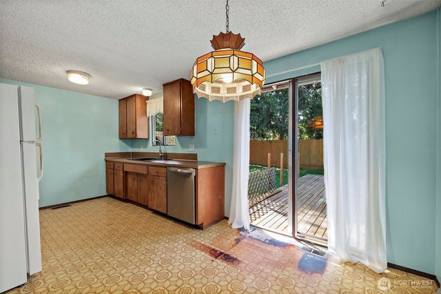 19509 SE 241st Place, Covington, WA 98042