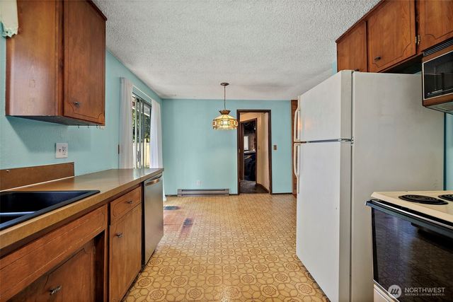 19509 SE 241st Place, Covington, WA 98042