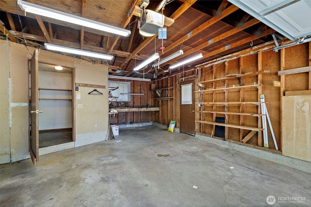 19509 SE 241st Place, Covington, WA 98042