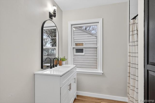 1511 Leonard Street, Grand Rapids, MI 49505