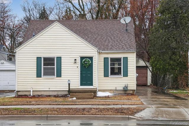 1511 Leonard Street, Grand Rapids, MI 49505