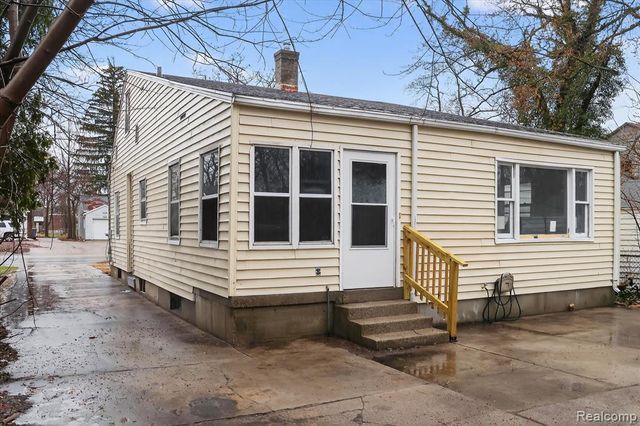 1511 Leonard Street, Grand Rapids, MI 49505