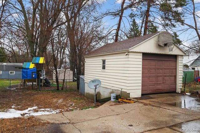 1511 Leonard Street, Grand Rapids, MI 49505