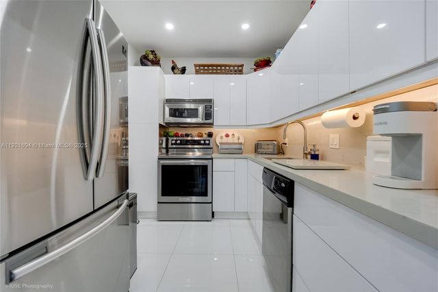 800 West Ave PH43, Miami Beach, FL 33139