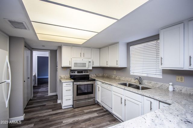 6115 N 13TH Street, Phoenix, AZ 85014