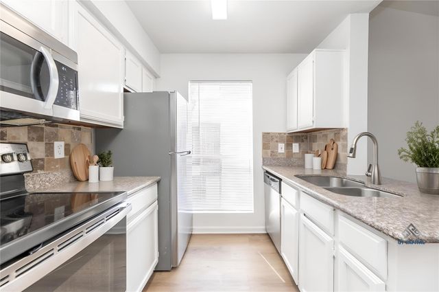 3900 Woodchase Drive 80, Houston, TX 77042