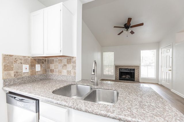 3900 Woodchase Drive 80, Houston, TX 77042