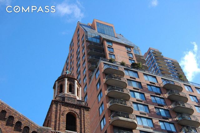 343 E 74th St Apt 5H, New York City, NY 10021