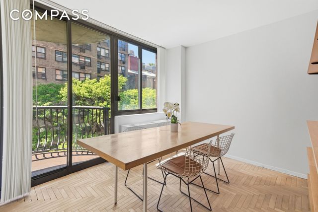 343 E 74th St Apt 5H, New York City, NY 10021