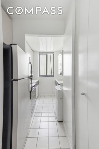 343 E 74th St Apt 5H, New York City, NY 10021