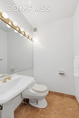 343 E 74th St Apt 5H, New York City, NY 10021