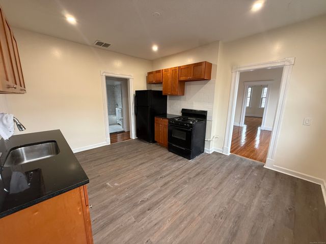 204 Homestead Avenue 3, Hartford, CT 06112