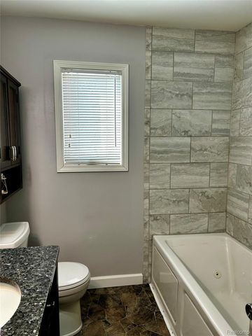 3747 Cheryl Drive, Commerce Charter Township, MI 48382