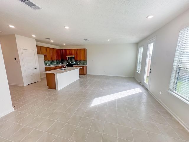 2012 Rebel Way, Alvin, TX 77511