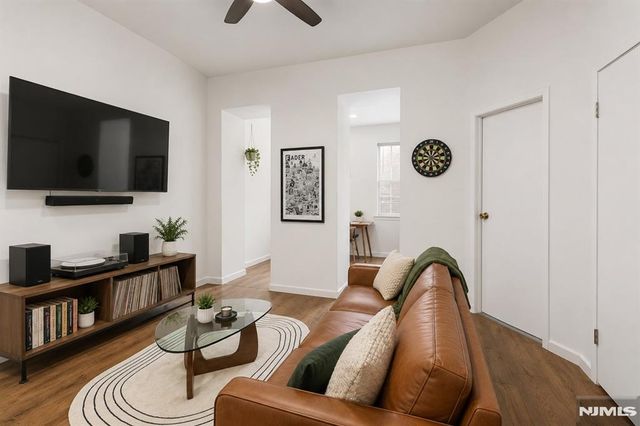 171 Grand Street, Jersey City, NJ 07302