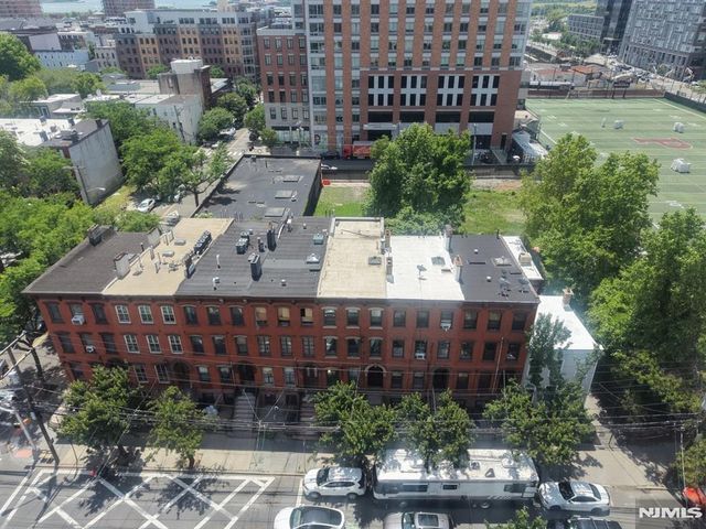 171 Grand Street, Jersey City, NJ 07302