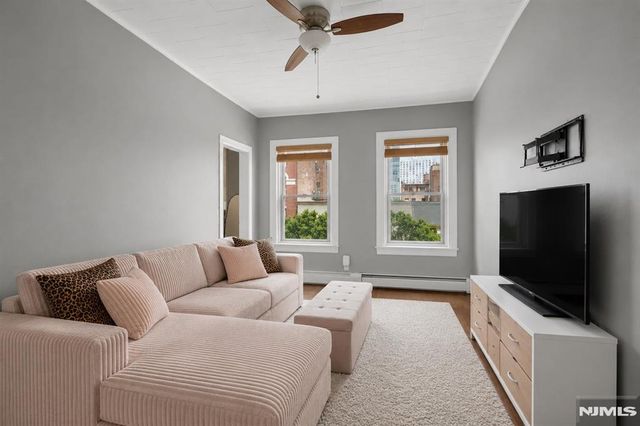 171 Grand Street, Jersey City, NJ 07302