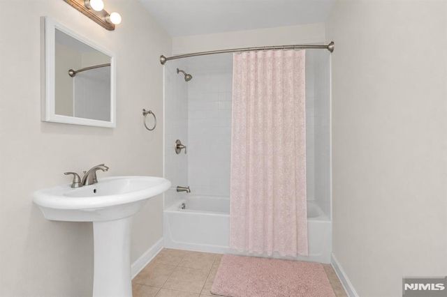 171 Grand Street, Jersey City, NJ 07302