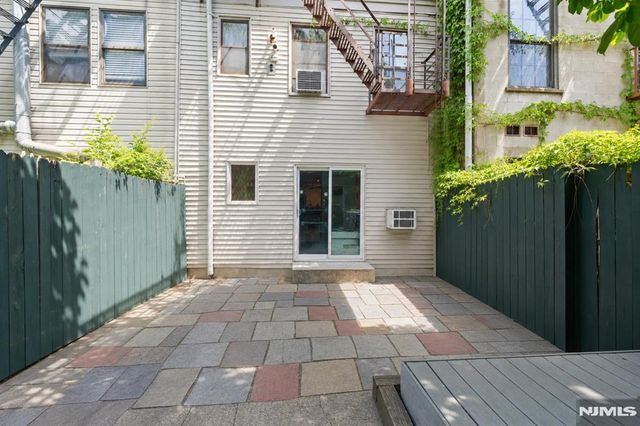 171 Grand Street, Jersey City, NJ 07302