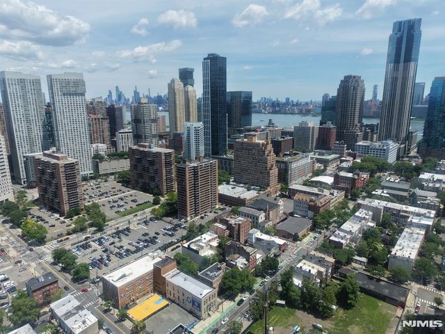 171 Grand Street, Jersey City, NJ 07302