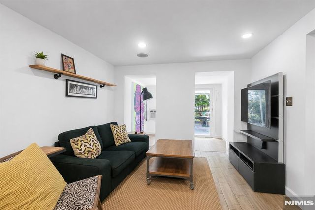 171 Grand Street, Jersey City, NJ 07302