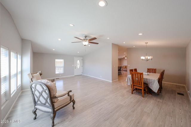 3901 E PINNACLE PEAK Road 275, Phoenix, AZ 85050