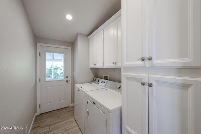 3901 E PINNACLE PEAK Road 275, Phoenix, AZ 85050