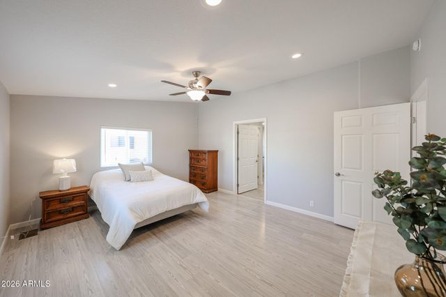 3901 E PINNACLE PEAK Road 275, Phoenix, AZ 85050